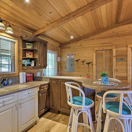 House With Dock And Slide Situated On Lake Sinclair! Sparta Exterior foto