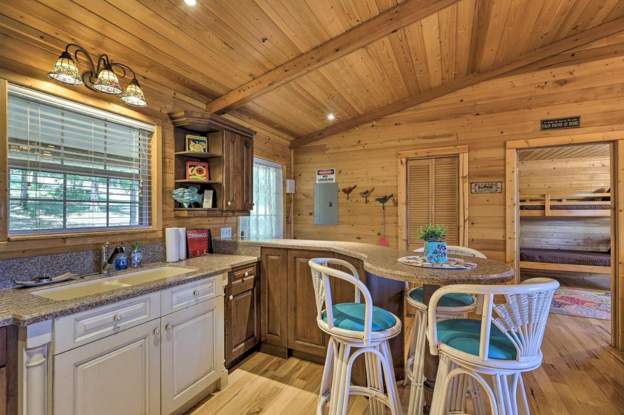 House With Dock And Slide Situated On Lake Sinclair! Sparta Exterior foto